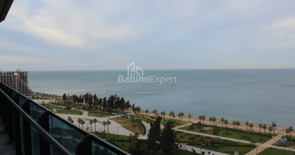 公寓 75.86 平方米的公寓 - 莱赫和玛丽亚·卡钦斯基, Batumi, 佐治亚州。