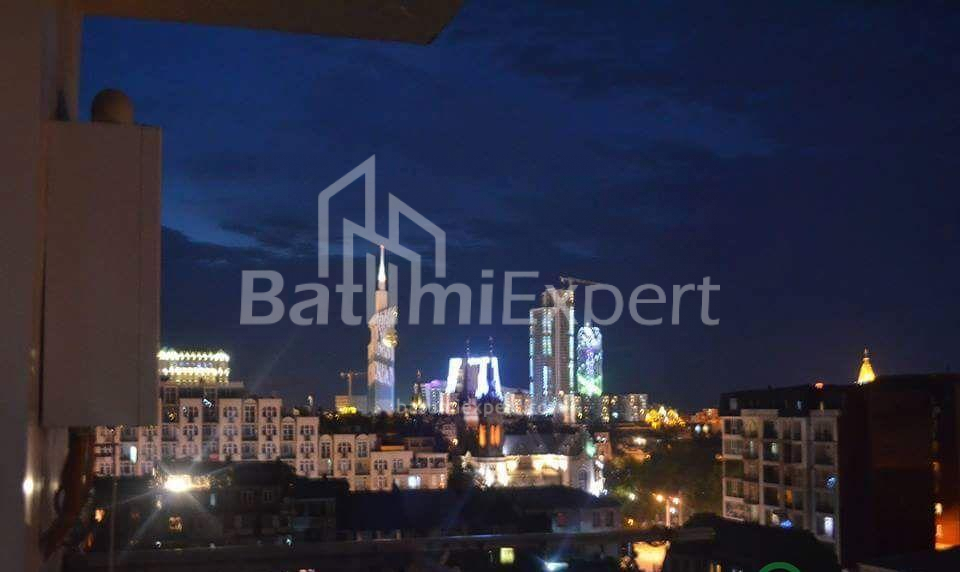 公寓 73 平方米的公寓 - 尤里耶夫斯卡娅, Batumi, 佐治亚州。