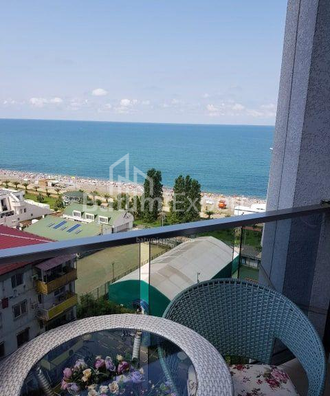 公寓 34 平方米的公寓 - 治安官 Khimshiashvili, Batumi, 佐治亚州。