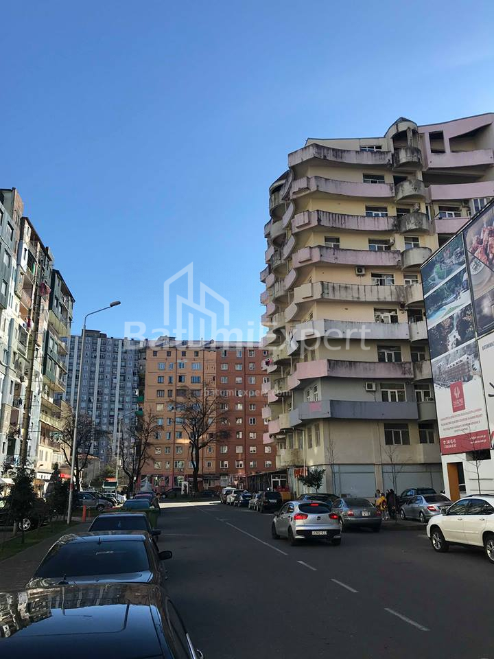 公寓 380 平方米的公寓 - 祖拉巴戈尔吉拉泽, Batumi, 佐治亚州。