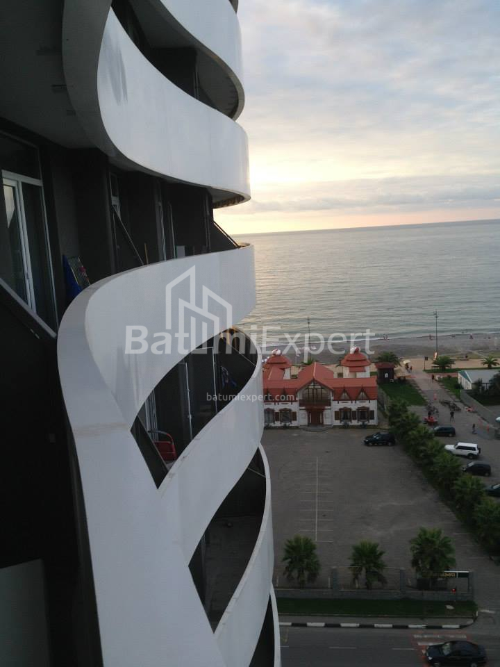 公寓 39 平方米的公寓 - 优素福·科巴拉泽, Batumi, 佐治亚州。