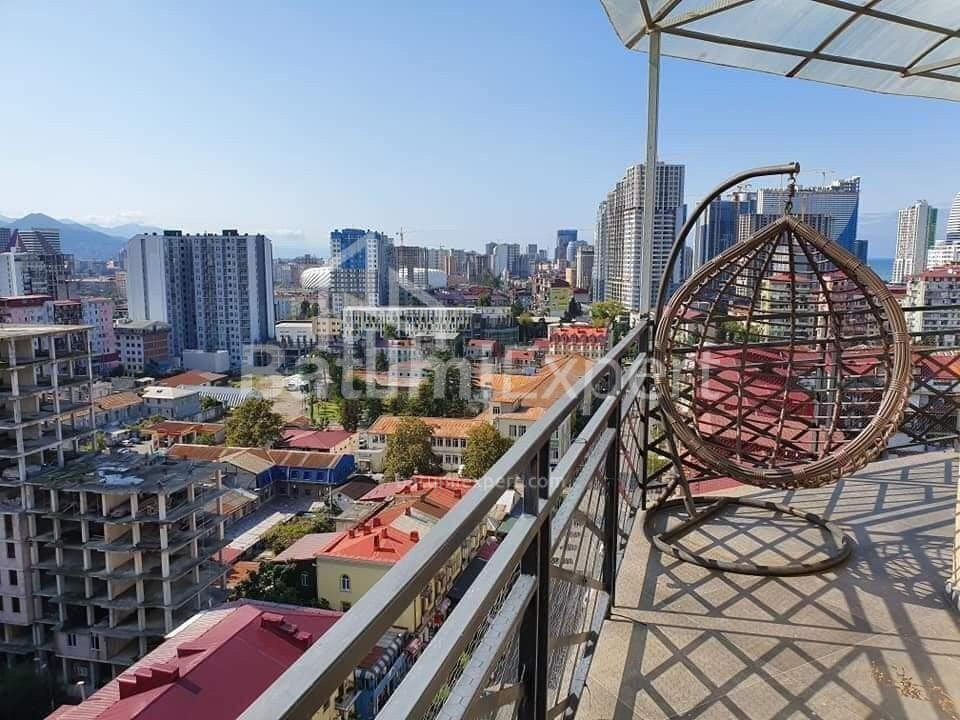 公寓 87 平方米的公寓 - 塞利玛·希姆希亚什维利, Batumi, 佐治亚州。