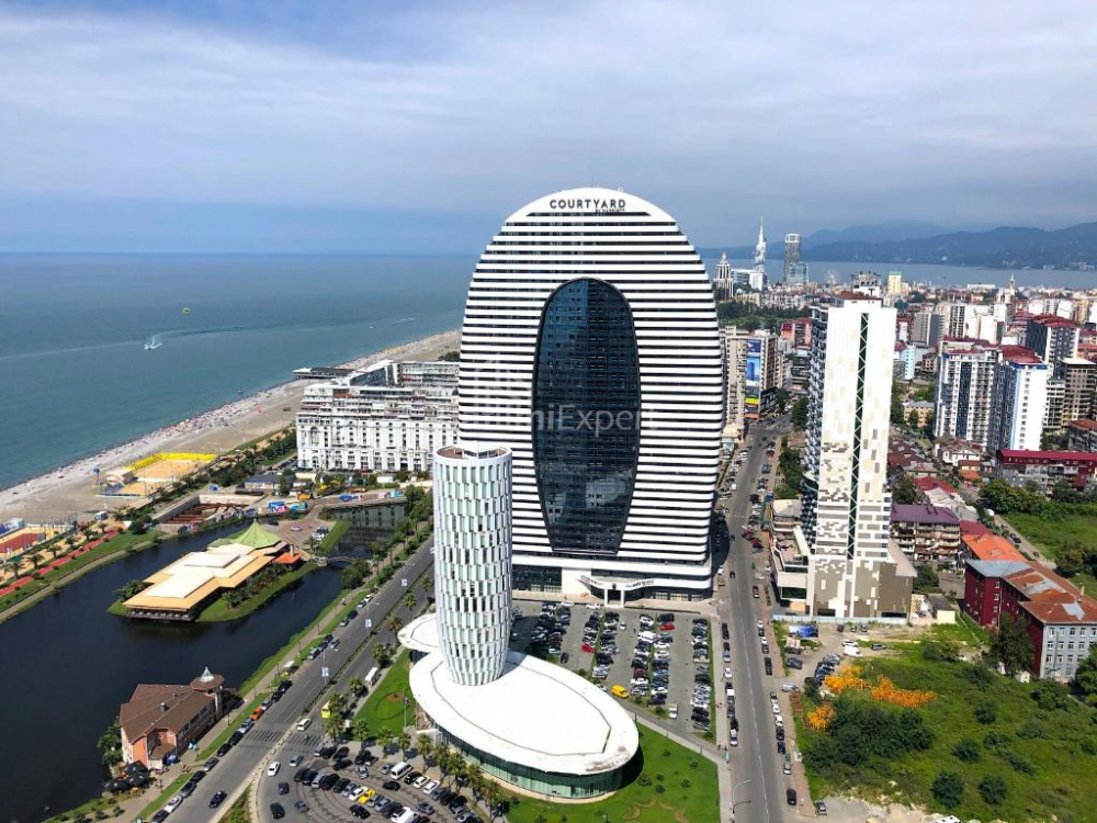 公寓 30 平方米的公寓 - 治安官 Khimshiashvili, Batumi, 佐治亚州。