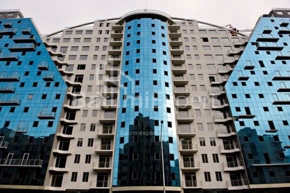公寓 50 平方米的公寓 - 治安官 Khimshiashvili, Batumi, 佐治亚州。