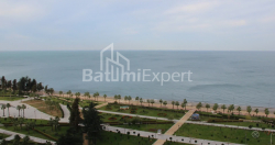 公寓 75.86 平方米的公寓 - 莱赫和玛丽亚·卡钦斯基, Batumi, 佐治亚州。