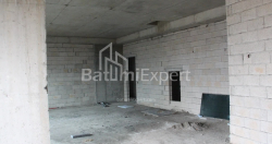 公寓 89.51 平方米的公寓 - 莱赫和玛丽亚·卡钦斯基, Batumi, 佐治亚州。