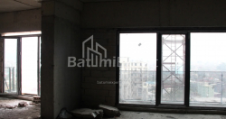 公寓 89.68 平方米的公寓 - 莱赫和玛丽亚·卡钦斯基, Batumi, 佐治亚州。