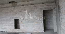 公寓 63.6 平方米的公寓 - 莱赫和玛丽亚·卡钦斯基, Batumi, 佐治亚州。
