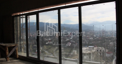 公寓 173.55 平方米的公寓 - 莱赫和玛丽亚·卡钦斯基, Batumi, 佐治亚州。