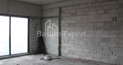 公寓 89.82 平方米的公寓 - 莱赫和玛丽亚·卡钦斯基, Batumi, 佐治亚州。