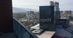 公寓 48.9 平方米的公寓 - 莱赫和玛丽亚·卡钦斯基, Batumi, 佐治亚州。