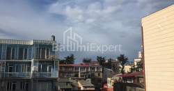 公寓 3-комн 70 m² - 康斯坦丁·加姆萨库迪亚, Batumi