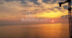 公寓 57.2 平方米的公寓 - 莱赫和玛丽亚·卡钦斯基, Batumi, 佐治亚州。