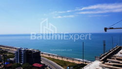 公寓 33.2 平方米的公寓 - 莱赫和玛丽亚·卡钦斯基, Batumi, 佐治亚州。