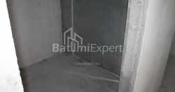 公寓 74.8 平方米的公寓 - 莱赫和玛丽亚·卡钦斯基, Batumi, 佐治亚州。