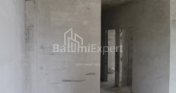 公寓 74.8 平方米的公寓 - 莱赫和玛丽亚·卡钦斯基, Batumi, 佐治亚州。