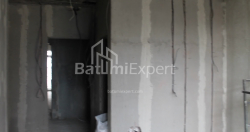 在建目标房产 28.1 平方米的公寓 - 莱赫和玛丽亚·卡钦斯基, 巴统, 佐治亚州。