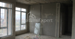 在建目标房产 55.8 平方米的公寓 - 莱赫和玛丽亚·卡钦斯基, 巴统, 佐治亚州。