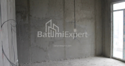 在建目标房产 74.8 平方米的公寓 - 莱赫和玛丽亚·卡钦斯基, Batumi, 佐治亚州。