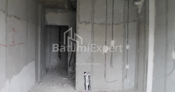 在建目标房产 35 平方米的公寓 - 莱赫和玛丽亚·卡钦斯基, Batumi, 佐治亚州。