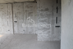 在建目标房产 2-комн 74.8 m² - 莱赫和玛丽亚·卡钦斯基, Batumi