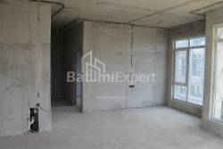 在建目标房产 2-комн 74.8 m² - 莱赫和玛丽亚·卡钦斯基, Batumi