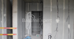 在建目标房产 30.7 平方米的公寓 - 莱赫和玛丽亚·卡钦斯基, Batumi, 佐治亚州。