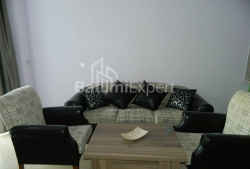 公寓 3-комн 56 m² - 尼科·皮罗斯马尼, Batumi