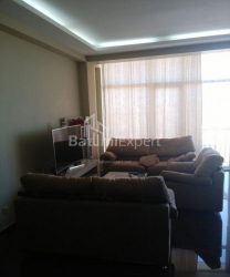 公寓 2-комн 77 m² - 尤里耶夫斯卡娅, Batumi