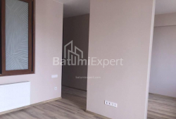 公寓 2-комн 76 m² - 尼科·皮罗斯马尼, Batumi
