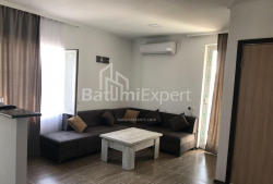 公寓 3-комн 58 m² - 尤里耶夫斯卡娅, Batumi