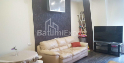 公寓 3-комн 80 m² - 帕纳瓦兹国王, Batumi