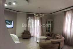公寓 4-комн 113 m² - 尤里耶夫斯卡娅, Batumi