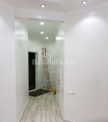 公寓 3-комн 68 m² - 优素福·科巴拉泽, Batumi