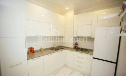 公寓 3-комн 70 m² - 尼科·皮罗斯马尼, Batumi