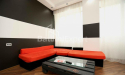 公寓 3-комн 83 m² - 祖拉巴戈尔吉拉泽, Batumi