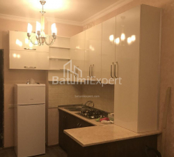 公寓 2-комн 38 m² - 尤里耶夫斯卡娅, Batumi
