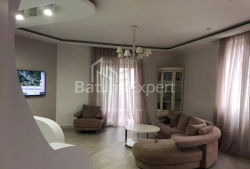 公寓 3-комн 113 m² - 尤里耶夫斯卡娅, Batumi