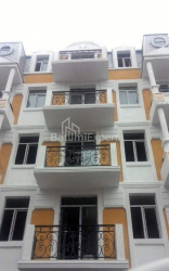公寓 3-комн 83 m² - 尤里耶夫斯卡娅, Batumi