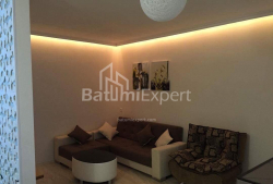 公寓 3-комн 65 m² - 鲁斯塔韦利, Batumi