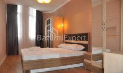 公寓 3-комн 87 m² - 尤里耶夫斯卡娅, Batumi