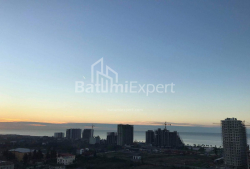 公寓 2-комн 56 m² - 尤里耶夫斯卡娅, Batumi