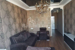 公寓 3-комн 76 m² - 尤里耶夫斯卡娅, Batumi