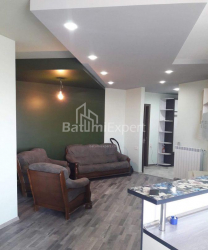 公寓 3-комн 87 m² - 大卫·阿格马谢内布利, Batumi