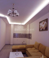 公寓 2-комн 56 m² - 亚历山德拉·普希金, Batumi