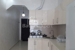 公寓 1-комн 32 m² - 尤里耶夫斯卡娅, Batumi