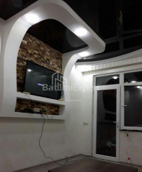 公寓 2-комн 44 m² - 治安官 Khimshiashvili, Batumi