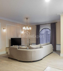 公寓 4-комн 140 m² - 尤里耶夫斯卡娅, Batumi