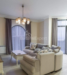 公寓 4-комн 140 m² - 尤里耶夫斯卡娅, Batumi