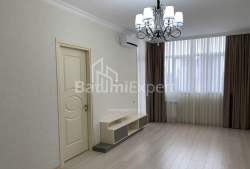 公寓 3-комн 68 m² - 优素福·科巴拉泽, Batumi